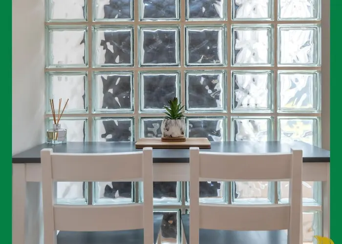 The Borough Suite Devereux Residences Newly Refurbished